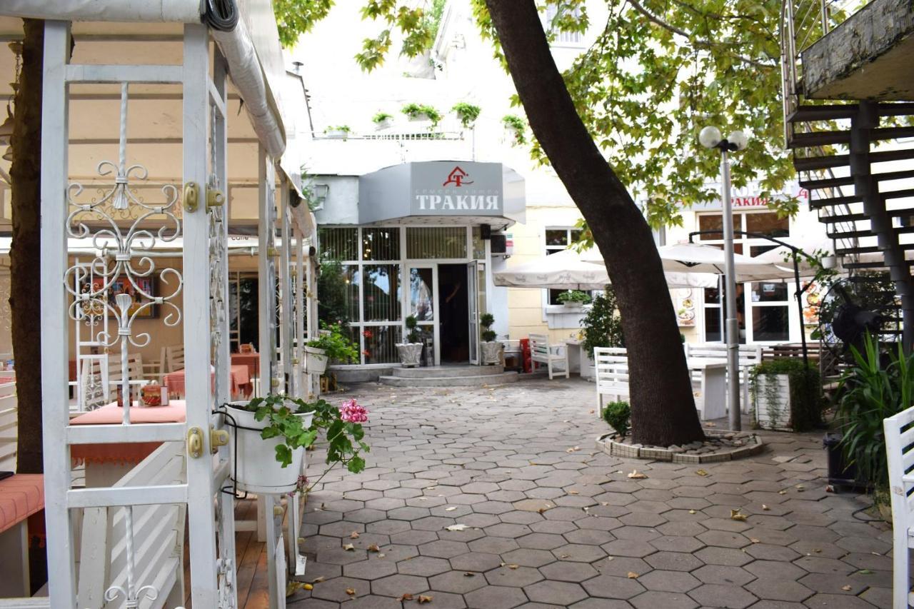 Hotel Trakia Plovdiv Bagian luar foto