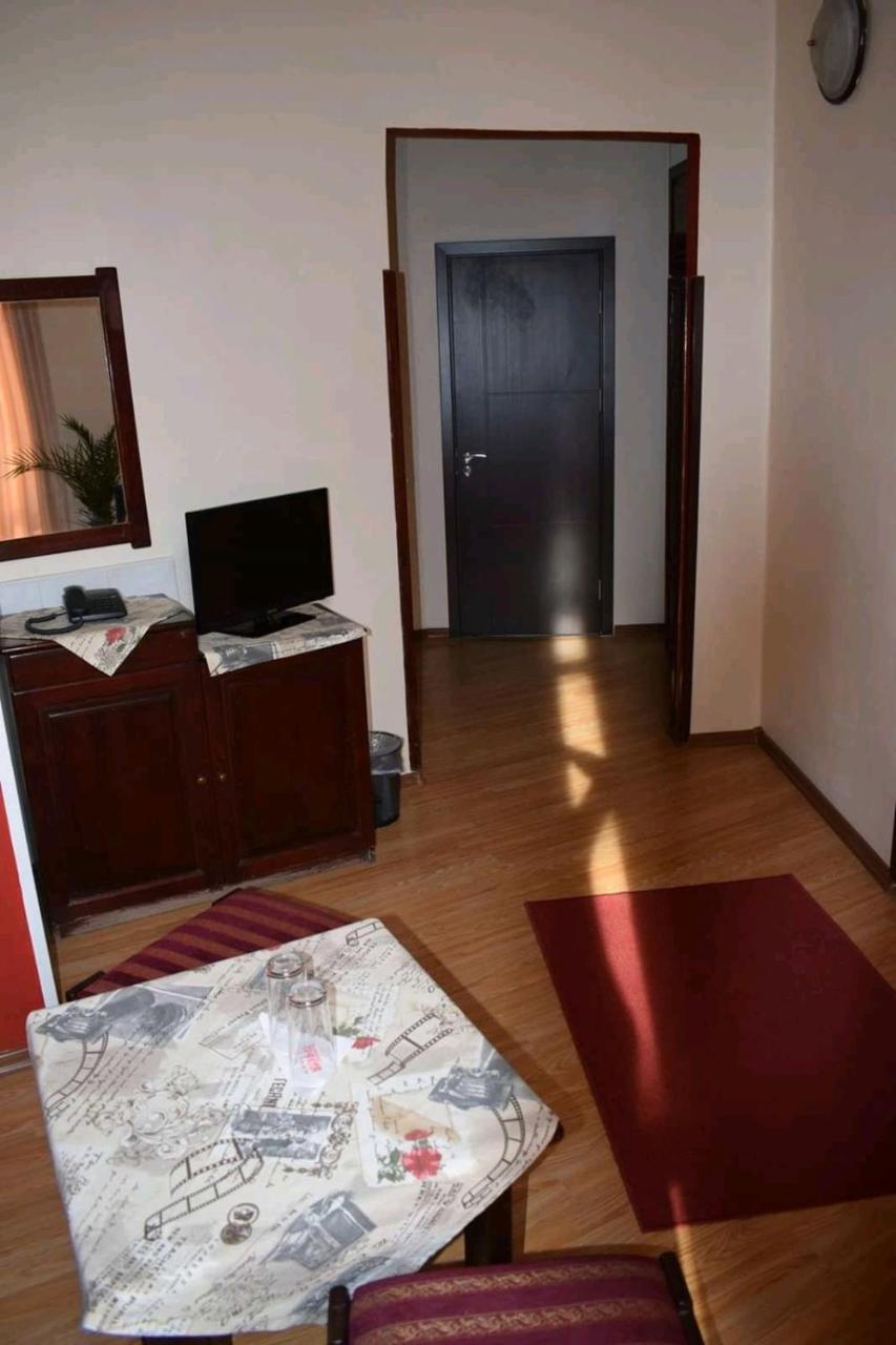 Hotel Trakia Plovdiv Bagian luar foto